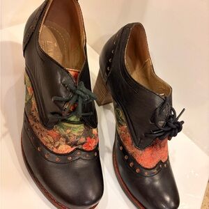 L'artiste By Spring Step Women's Bardot dress Pump